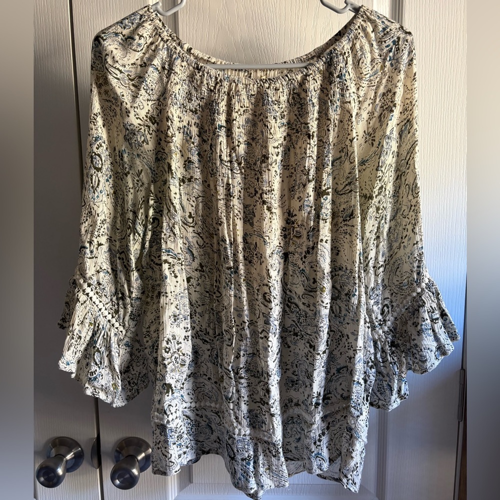Magnolia Lane Floral Blouse with flowy sleeves